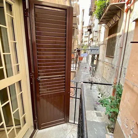 Santa Cecilia House Centro Palermo-350 Mt Stazione Апартаменты *